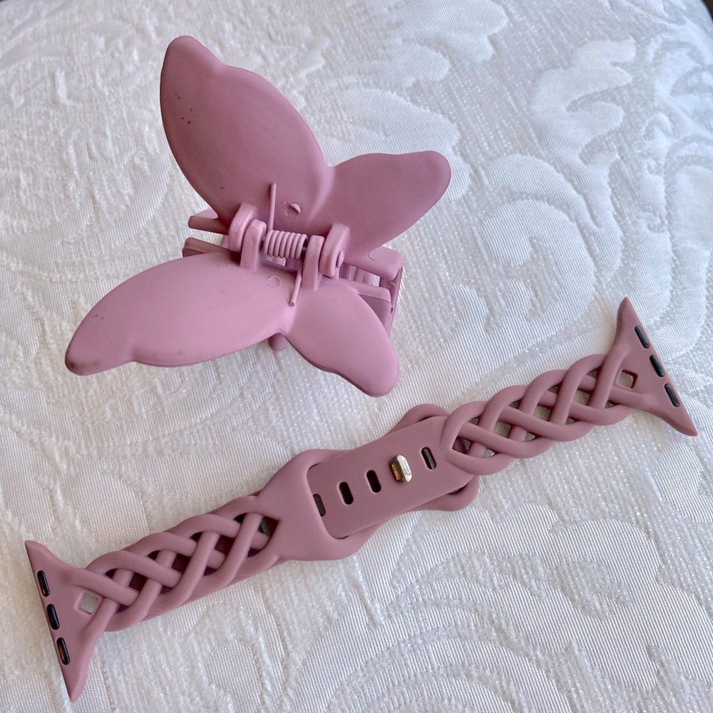 NWOT: Apple Watch band and matching hair clip